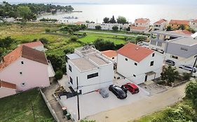 Luxury Apartments Vista